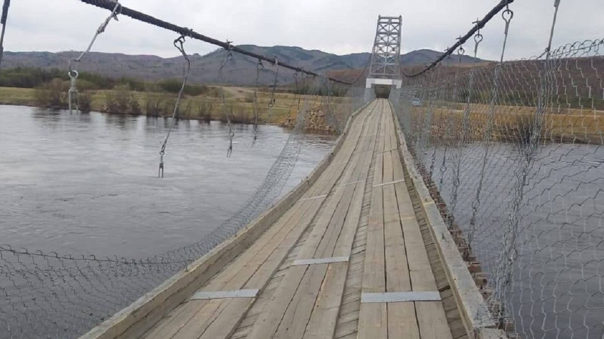 Most w Rosji wytrzymał jeden dzień