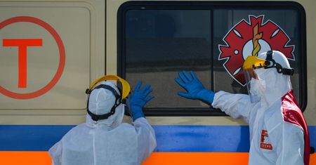 Decyzja zapadła. Noszenie maseczek obowiązkowe
