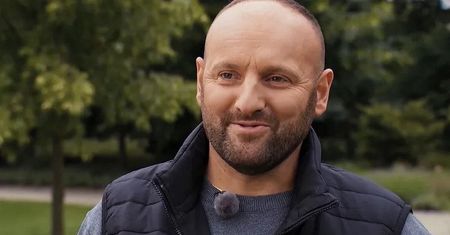 Nieszczęsny rosół. Widzowie skomentowali zachowanie Tomasza z "Rolnika"