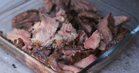 Prawie nie zawiera tłuszczu i cholesterolu. Jedno z najzdrowszych mięs