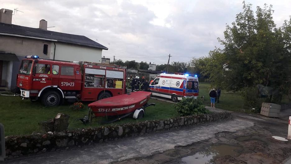 Pożar w Strącznie. 1 ofiara i 3 rannych (Fot: OSP Szwecja)