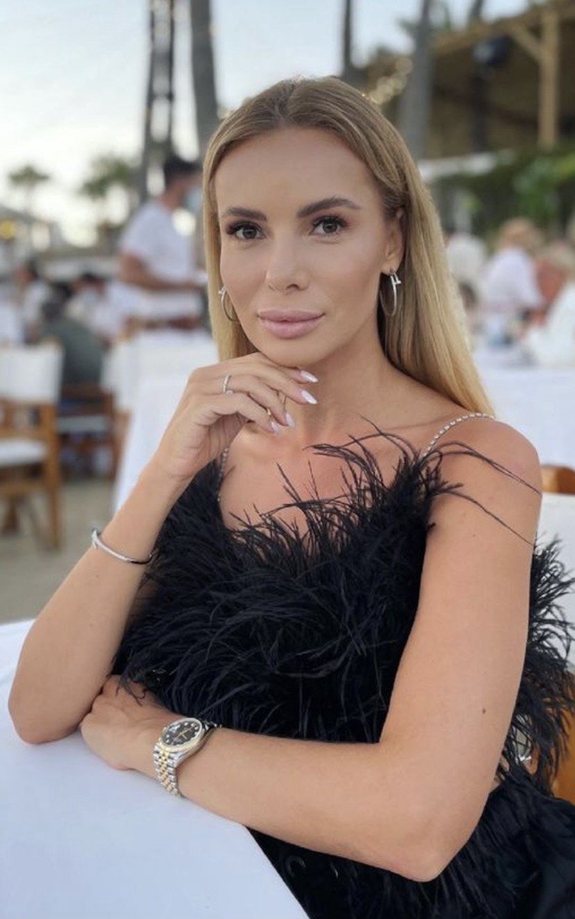 Izabela Janachowska przekonuje, że śpi z obciągniętymi palcami u stóp