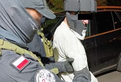 Ojciec modlił się, kiedy podszedł syn z siekierą. Wstrząsające szczegóły zbrodni