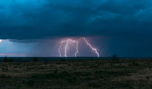 Pogoda na poniedziałek. Deszcz, grad, burze i duża różnica temperatur