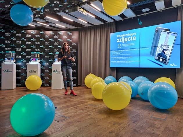 Joanna Jóźwik i aparaty Wiko View 2 Pro