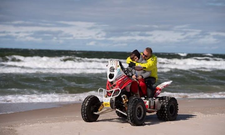 Rafał Sonik  z synem 