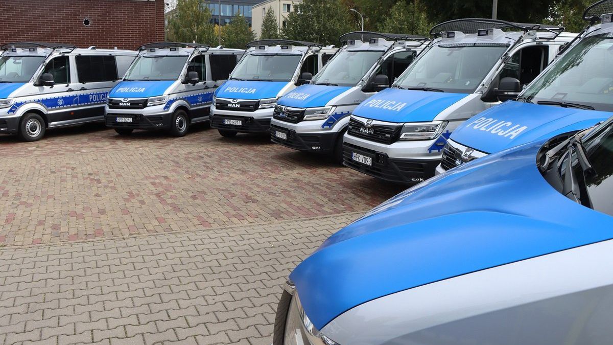 Nowe furgony policji