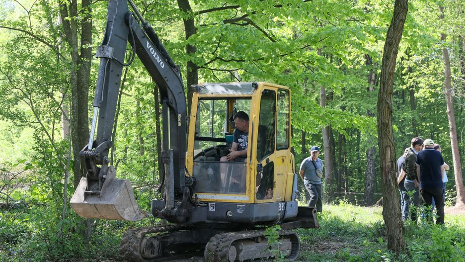Ekshumacje w obw. tarnopolskim