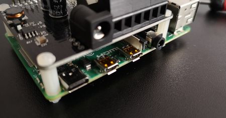 Krótki test HiFiBerry Amp2 dla Raspberry Pi 4B: Niedrogi odtwarzacz sieciowy?