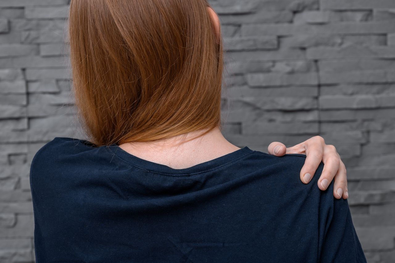 Nie ignoruj takiego bólu. Może być objawem raka wątroby