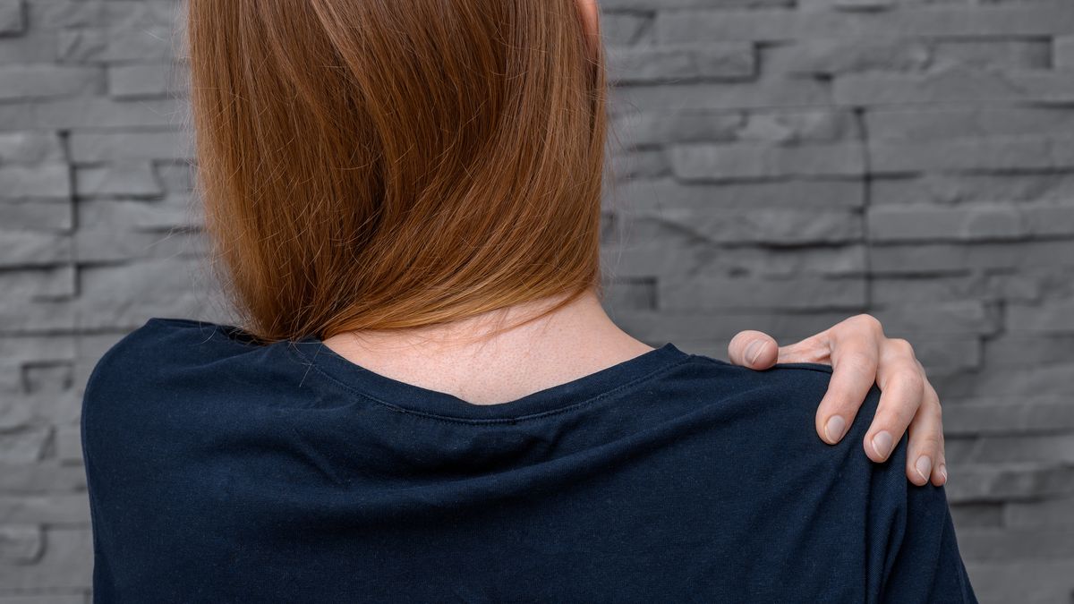 Co może sygnalizować ból w prawym barku?