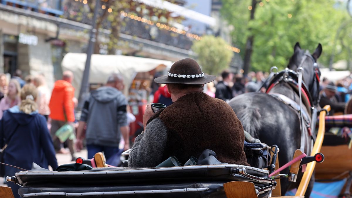 Górale skarżą się na brak turystów. Nie kupują już nawet oscypków