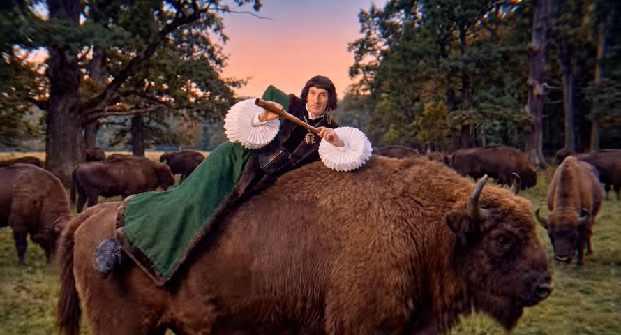 Jeden człowiek, trzy wieczory i AI. Spot promujący Polskę podbija internet