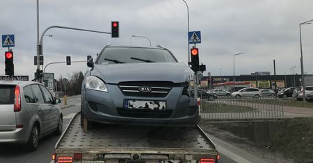 Odmówili odszkodowania. Właściciel auta zrobił jedną rzecz