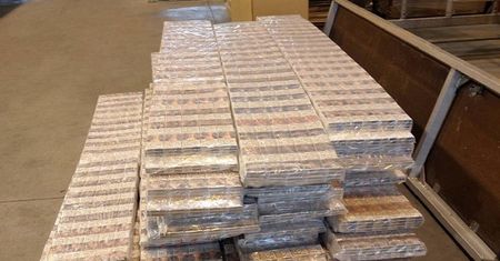 Przemyt papierosów na kwotę 600 tys. złotych. Kilkadziesiąt tysięcy paczek w rękach funkcjonariuszy KAS