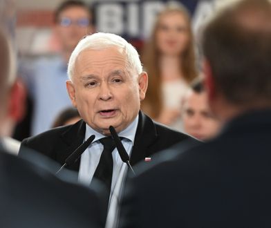 W środę Kaczyński nie pojawi się na komisji śledczej. Wcześniej wybiera się za granicę