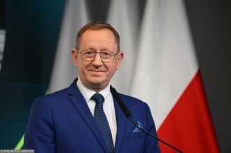 "Polska ziemia jest świętością". Robert Telus mówi o zmianach w prawie