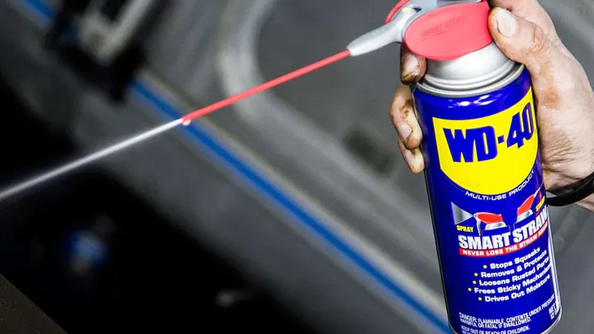 Nietypowe zastosowania WD-40. Do czego można go wykorzystać? 1