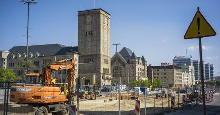 Rób zdjęcia tak, by nie było widać remontów. Poznań radzi turystom. Mieszkańcy: władza z nas drwi