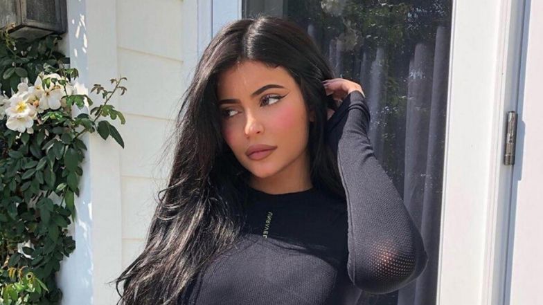 Kylie Jenner przyłapana po raz kolejny. Celebrytka ustawiła się z paparazzi?