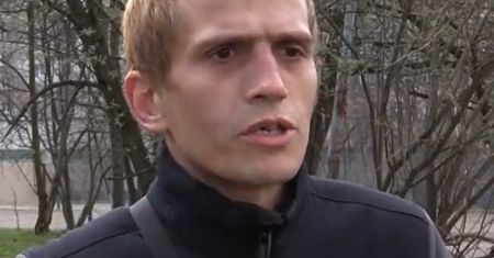 Chciał wydostać się z Mariupola. Przepłynął 4 km w zimnym morzu