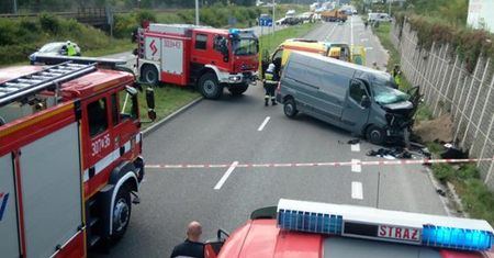 Zderzenie trzech samochodów osobowym w Kielcach na ulicy Krakowskiej [Foto]