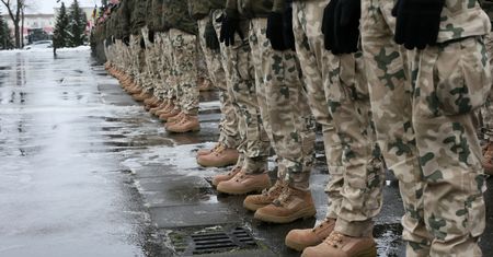 Emerytura wojskowa – kiedy przysługuje i kto ją wypłaca?