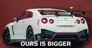 Nissan GT-R vs. Kim Kardashian – kto ma większy tyłek?