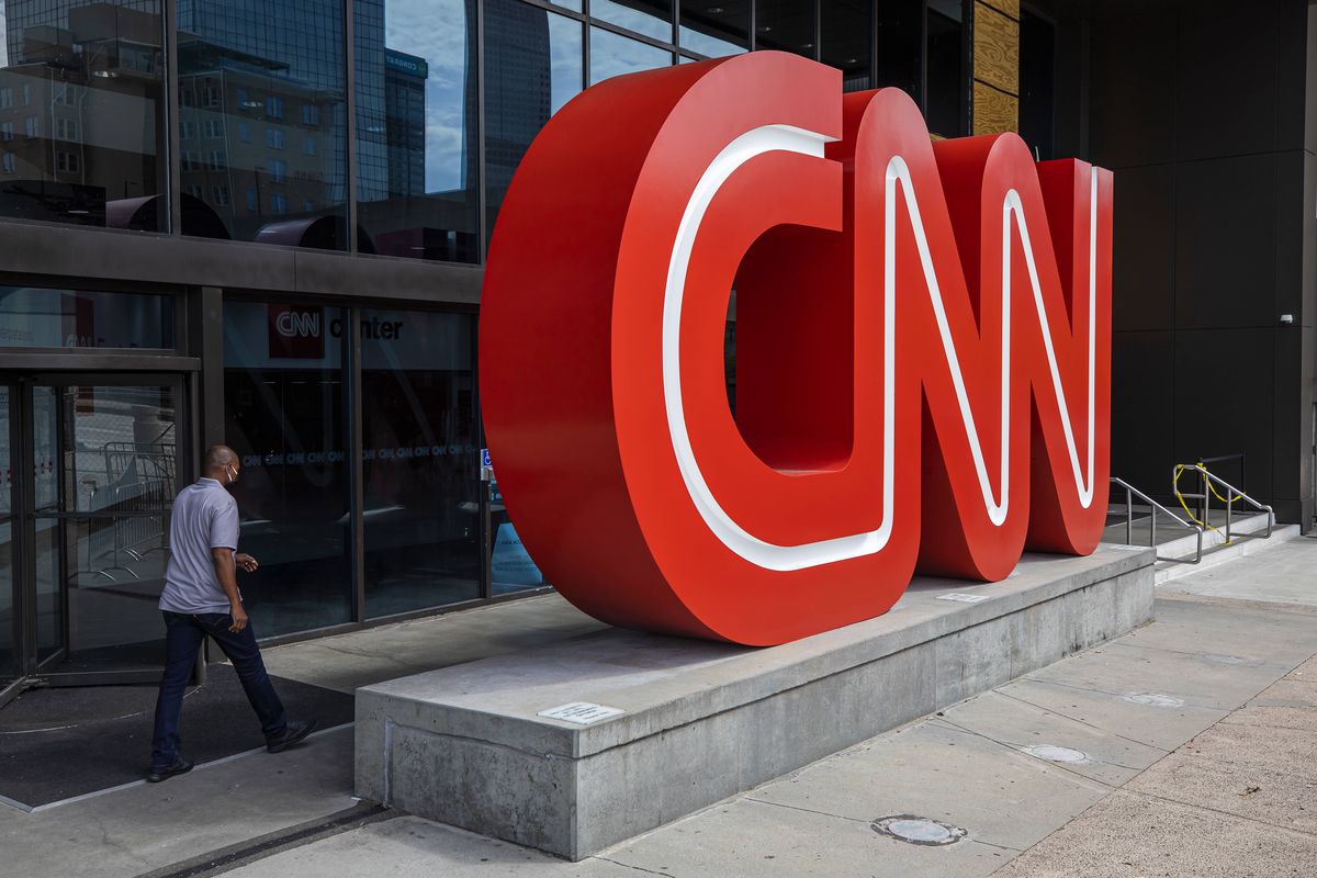 Telewizja CNN zwolniła korespondenta. Wychwalał Hitlera