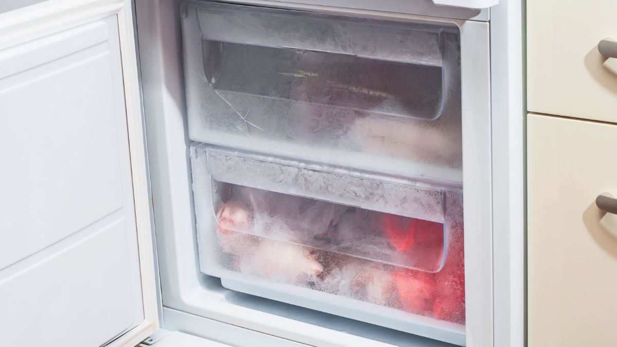 Teraz już wiem, jak szybko rozmrozić zamrażalnik 