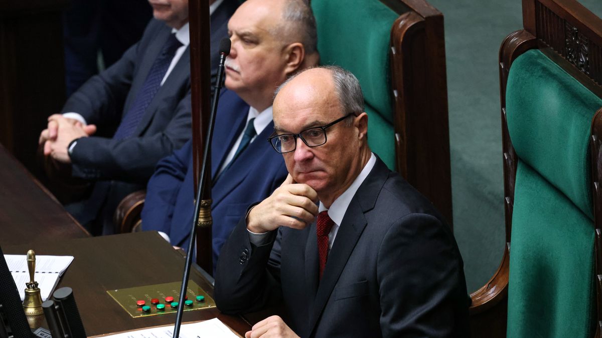 Włodzimierz CzarzastyWarszawa, 26.02.2026. Marszałek Sejmu Włodzimierz Czarzasty (P) na sali obrad Sejmu, 26 bm. Wicepremier, minister spraw zagranicznych Radosław Sikorski ma przedstawić expose ws. priorytetów polskiej polityki zagranicznej. (sko) PAP/Albert ZawadaAlbert Zawada10 10. X kadencja kadencji, obrady, obrady Sejmu, polityk, polityka, posiedzenie, sala obrad, sala plenarna, sala posiedzeń, sejm, sejmu