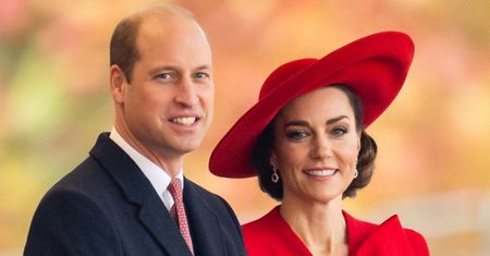 Książę William i Kate Middleton na świątecznej kartce z dziećmi. "Jakie to PRAWDZIWE. Nie ma AI"