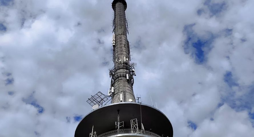 Dzięki tej firmie oglądamy telewizję naziemną. Emitel znów z zyskiem