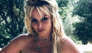 Britney Spears pozuje topless w łazience. Publikuje zdjęcia i nagranie