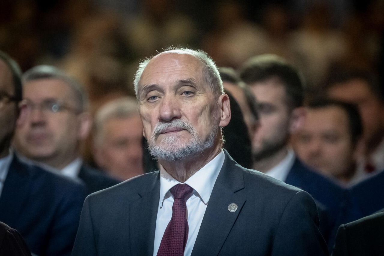 Macierewicz kontra TVN. Niespodziewany ruch członka KRRiT