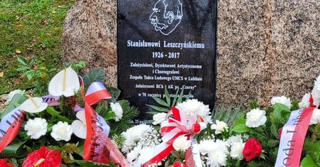 Odsłonięcie kamienia pamięci Stanisława Leszczyńskiego