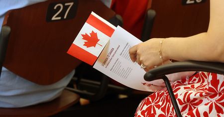 Masowe wnioski o kanadyjski paszport. Czas oczekiwania znacznie wzrósł