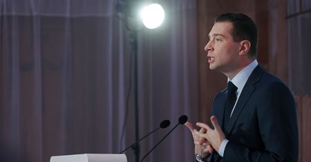 Francuski polityk ostrzega przed "bezpośrednią wojną" z Rosją