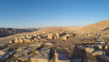 Odkryto rytualny kompleks w Jordanii. Pokazuje historię epoki brązu
