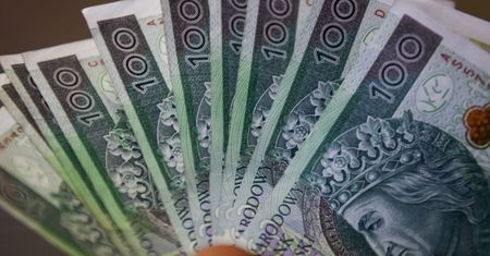 800 plus na 2025 rok. Do kiedy trzeba złożyć wniosek?