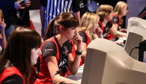 W e-sporcie kobieta nie może rywalizować z mężczyzną? Wbrew pozorom ma to sens 4