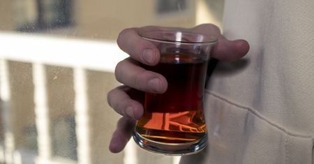 Serce kocha tę herbatę. Obniża nie tylko ciśnienie, ale i cholesterol