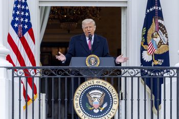 Trump źle oszacował? Media ujawniają "potężne zapasy" Iranu