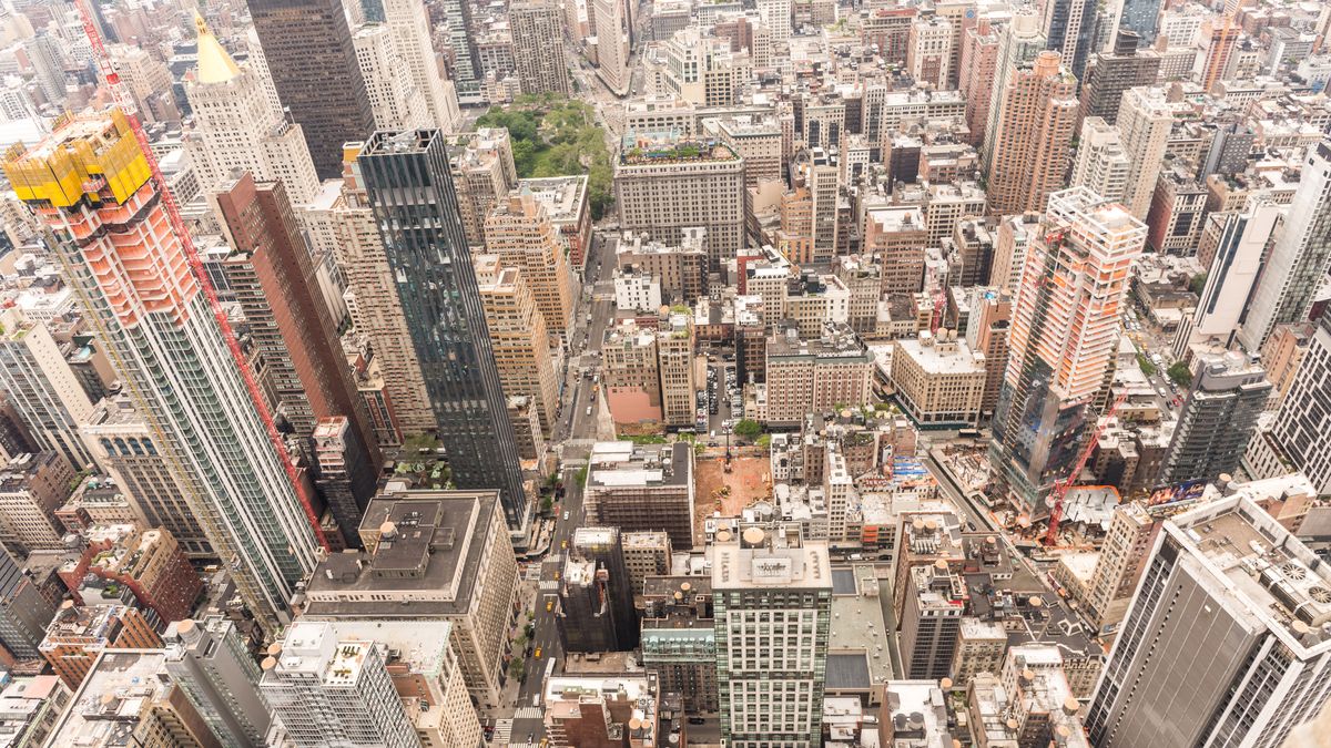 Nowojorskie banki wysyłają pracowników do pracy zdalnej 