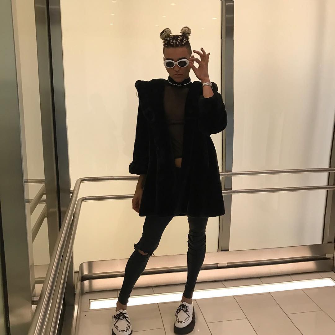 Aspirujący patoinfluencer chory na koronawirusa