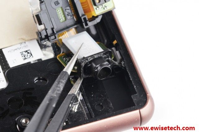 W skrócie: Xperia Z3 w częściach, testy OnePlus One i rękawiczki Bluetooth 17