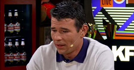 Włos jeży się na głowie. "Dwóch łysych ziomków w samochodzie"