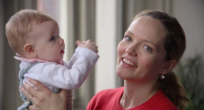 Parodia musicalu reklamuje zestaw dla młodych mam (wideo)