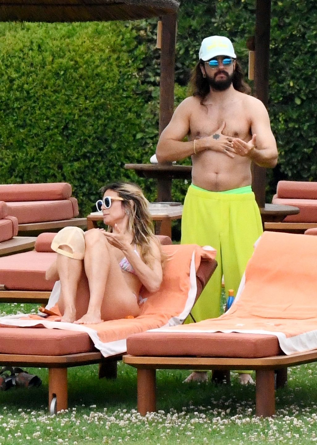 Heidi Klum wygrzewa się w bikini