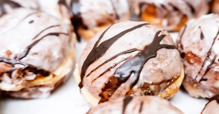 Jak powstają pączki w Projekt Nano i piekarni Kowalski? Mamy zdjęcia!
